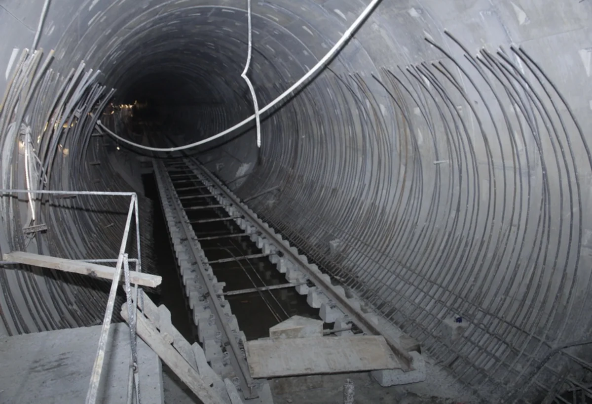 B-04 metrostansiyası 2025-ci ilin birinci yarısında hazır olacaq