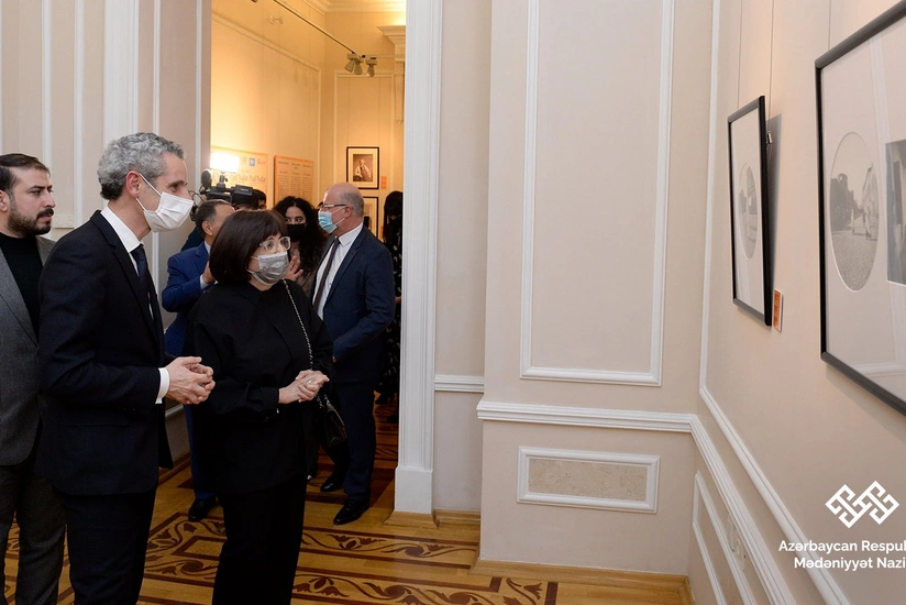 В Баку открылась выставка работ французского фотографа Поля Надара
