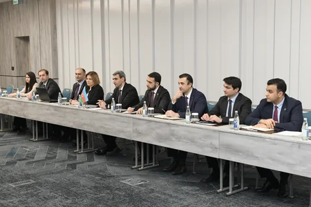 Fransız şirkətləri Azərbaycandakı nəqliyyat, kosmik sənaye sahəsində layihələrə maraq göstərir