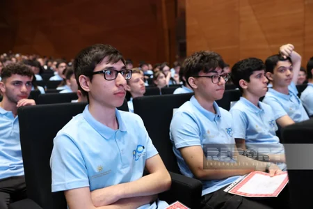 Respublika Fənn Olimpiadalarının qalibləri mükafatlandırılıb
