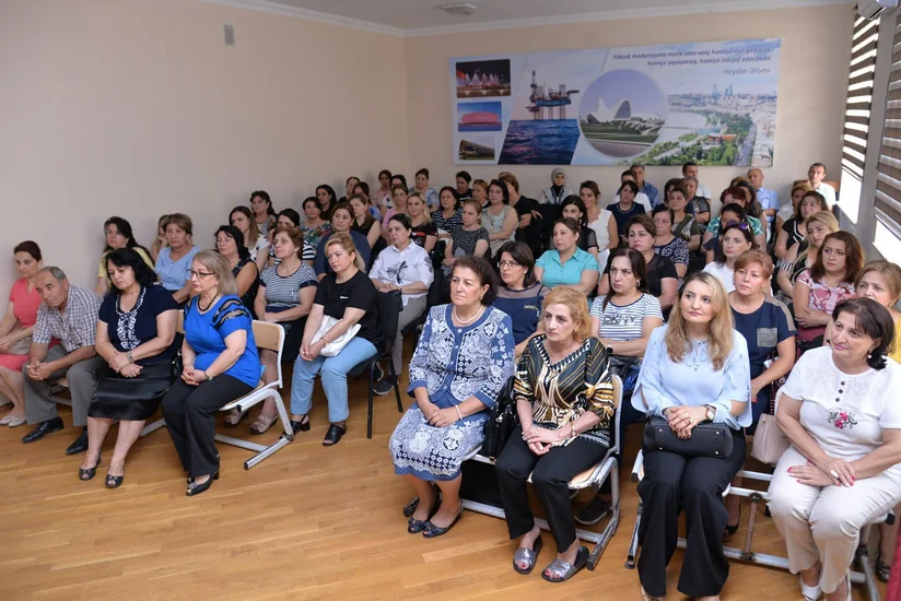 Bakı məktəblərində yeni dərs ilinə hazırlıq müzakirə olunub