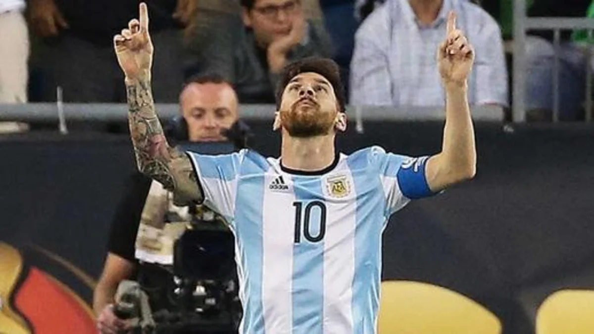 Kolumbiyada qəzaya uğrayan təyyarə ilə Messi də uçub