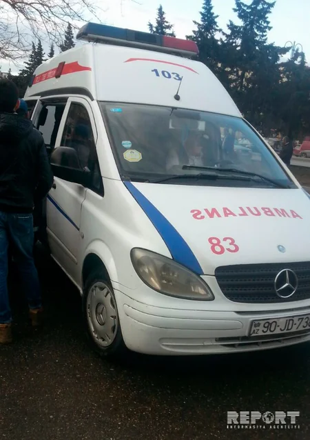 Bakıda betonqarışdıran maşın avtobusa çırpılıb, xəsarət alanlar var