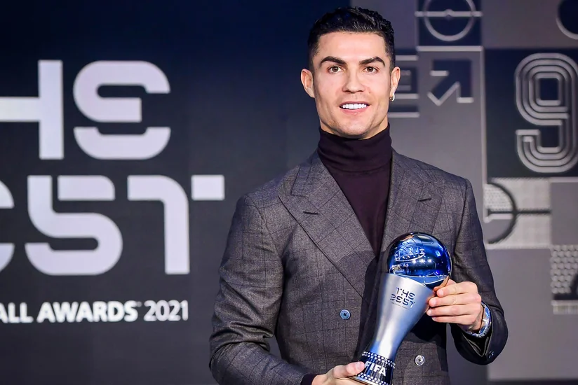 Kriştianu Ronaldu: Daha 4-5 il oynamağı planlaşdırıram