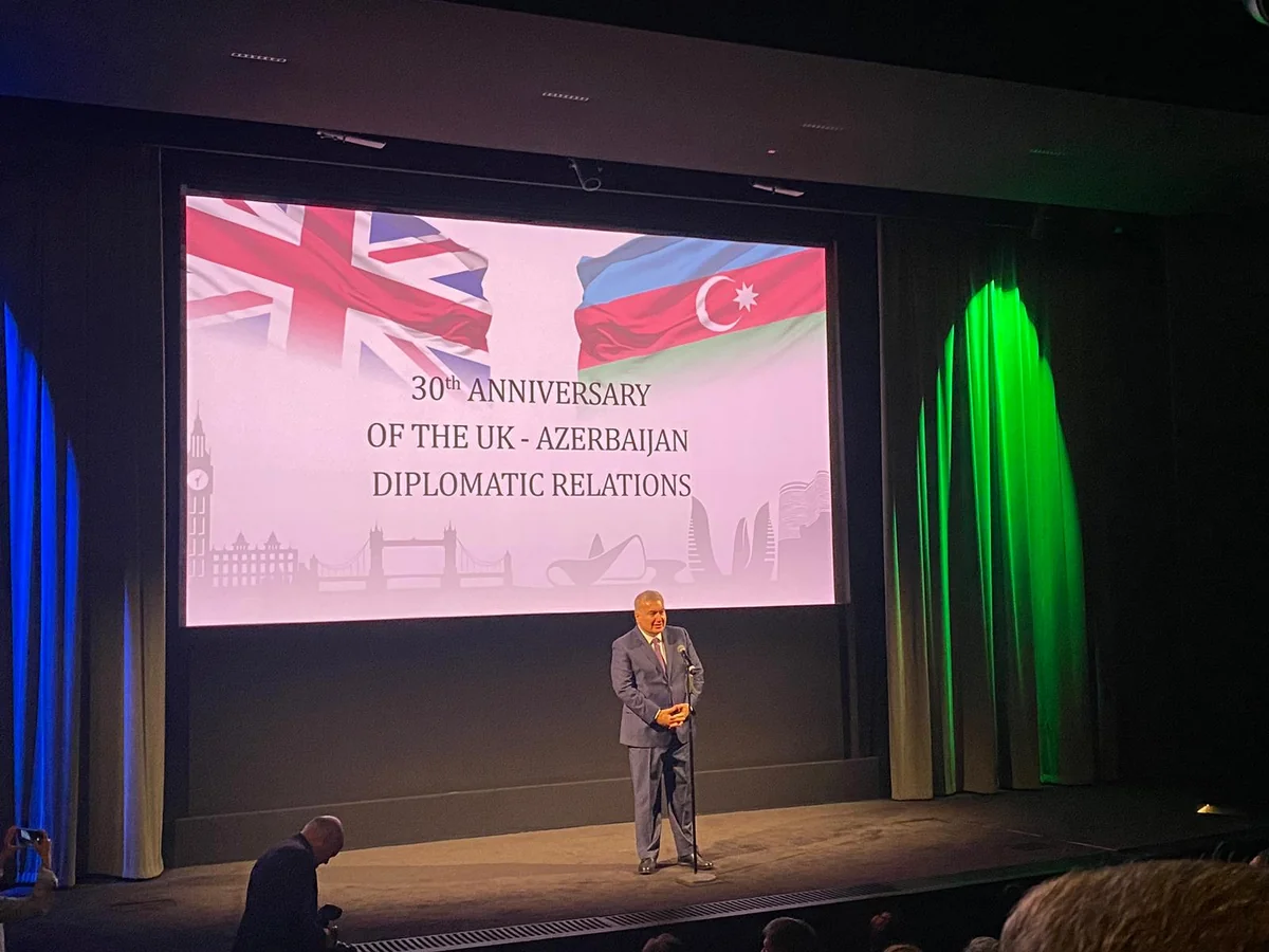 Azərbaycanla Böyük Britaniya arasında diplomatik əlaqələrin qurulması münasibətilə tədbir keçirilib
