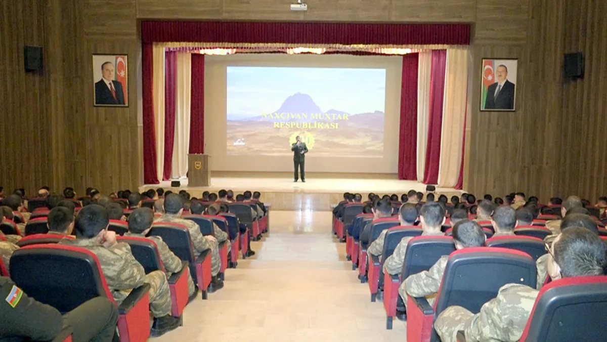 Əlahiddə Ümumqoşun Orduda Naxçıvan MR-in 100 illiyi ilə bağlı silsilə tədbirlər keçirilir
