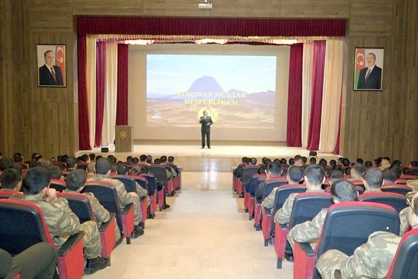 Əlahiddə Ümumqoşun Orduda Naxçıvan MR-in 100 illiyi ilə bağlı silsilə tədbirlər keçirilir
