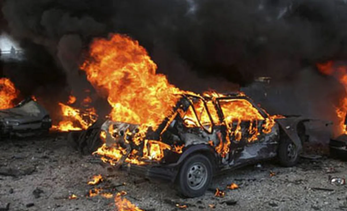 Three suicide car bombs attacked security forces at Iraqi-Jordan border
