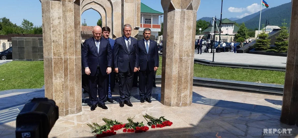 Qəbələdə Azərbaycan, Türkiyə və Gürcüstan Müdafiə nazirlərinin üçtərəfli görüşü keçirilib - FOTO - YENİLƏNİB