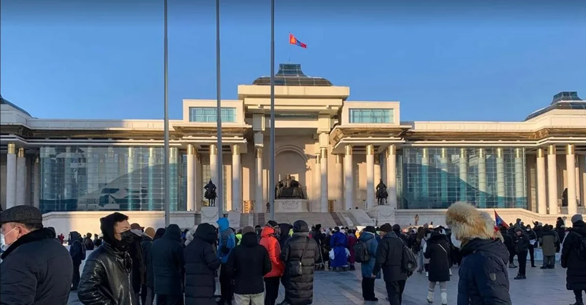 Троих экс-премьеров Монголии вызвали на допрос по угольному делу