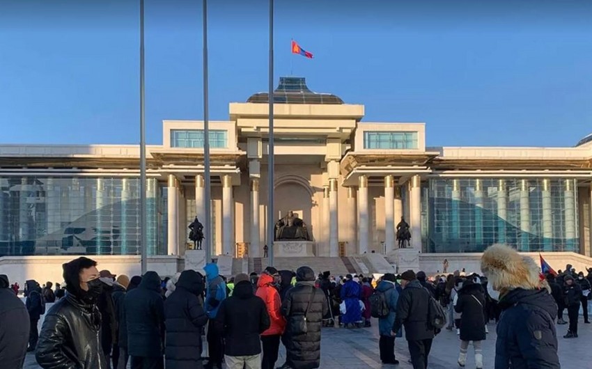 3 ex-PMs of Mongolia summoned for interrogation in coal case