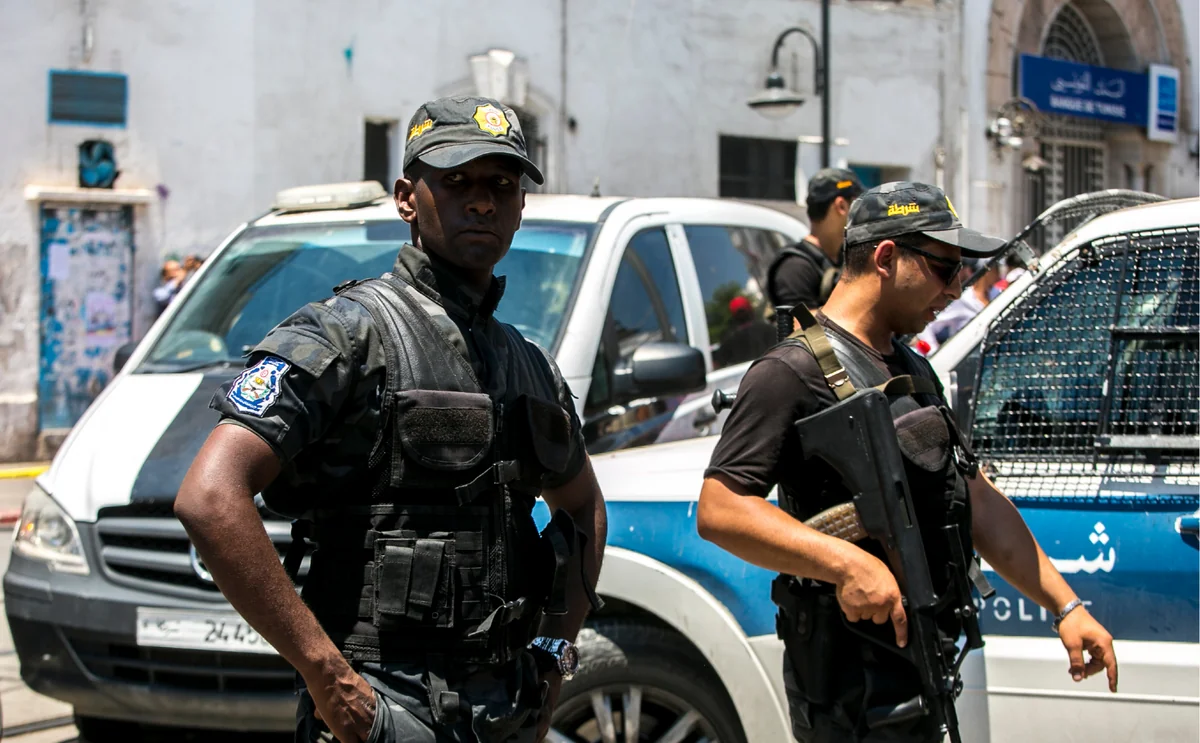 21 arrested in Tunisia for alleged links to terror group