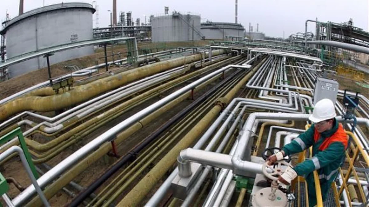 Роснефть увеличила долю в немецком НПЗ Bayernoil
