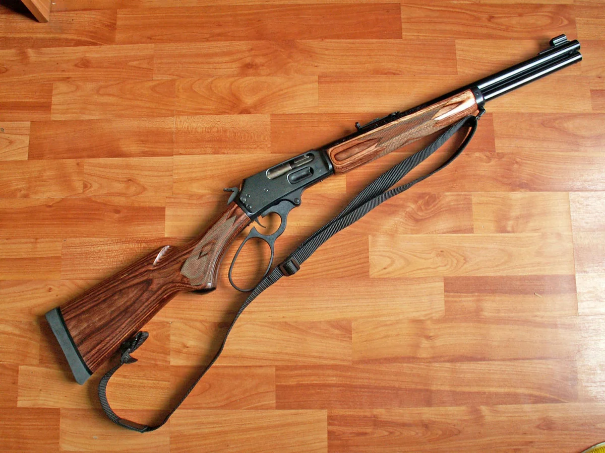 Qubada silah-sursat aşkarlanıb