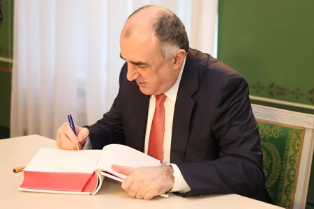 Latviya Prezidenti: “Münaqişələr dövlətlərin ərazi bütövlüyü prinsipi əsasında həll edilməlidir”