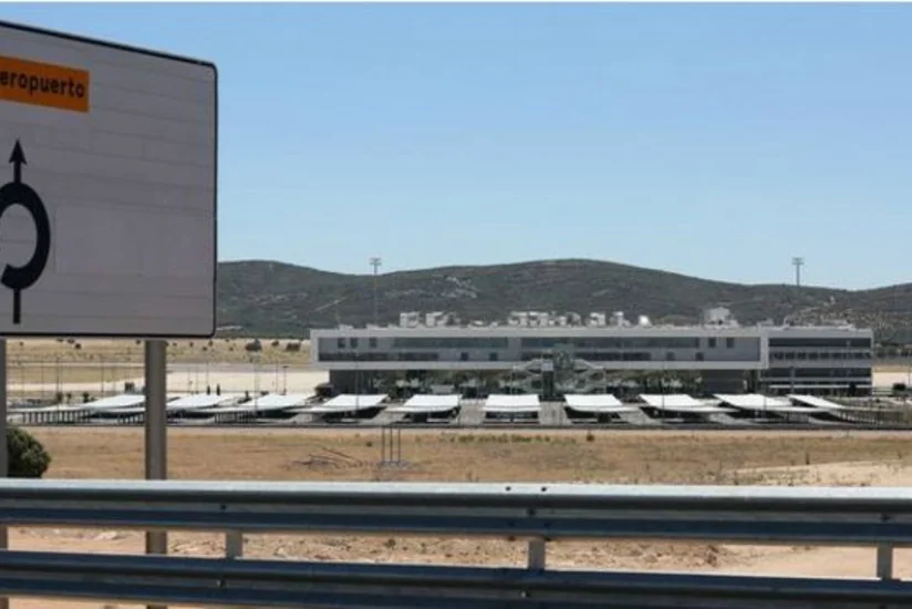 1 milyard avroya tikilən aeroport 10 min avroya satıla bilər