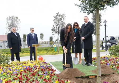 Heydər Əliyev Fondunun yeni layihəsi olan Zirə Mədəniyyət Mərkəzinin və eko-parkın açılışı olub - YENİLƏNİB - FOTO