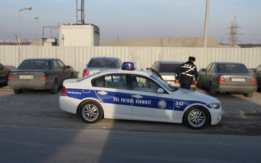 ​Bakıda sürücü və qohumları DYP əməkdaşlarına hücum edib