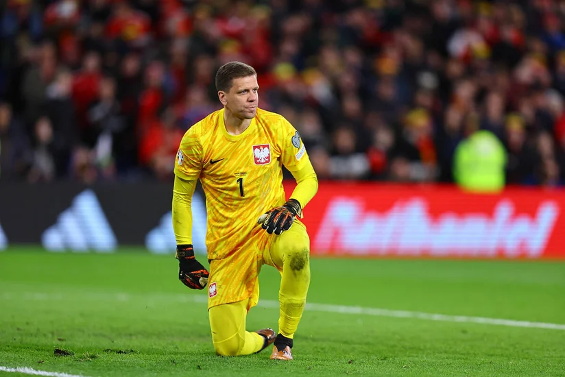 Barselona bir müddət əvvəl karyerasını başa vuran qapıçını heyətinə qata bilər