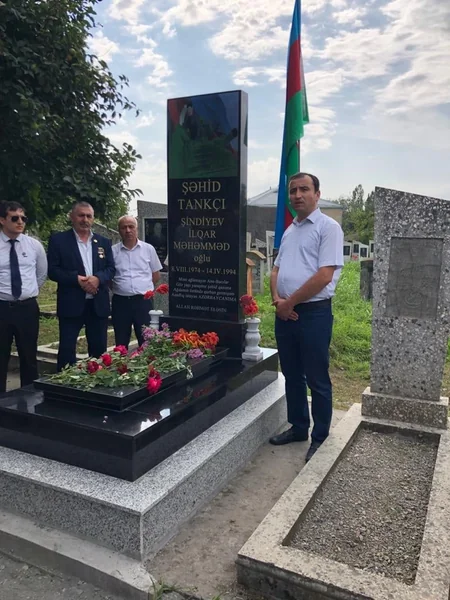 Birinci Qarabağ müharibəsində şəhid olmuş iki tankçımızın məzarı bərpa edilib