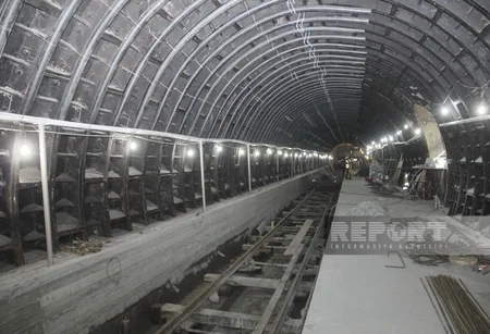 Cəfər Cabbarlı metrostansiyasının platforması yenidən qurulur