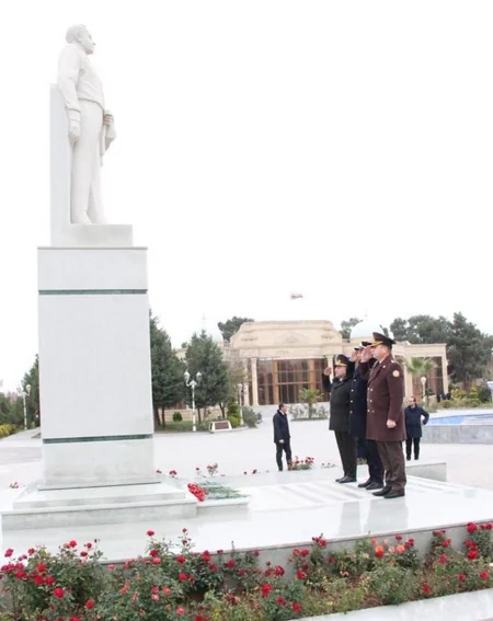 Gəncə, Naftalan, Daşkəsən, Goranboy, Samux və Ağstafada Heydər Əliyevin xatirəsi anılıb