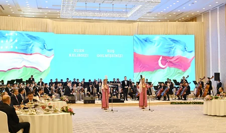 Shavkat Mirziyoyev hosts reception in honor of President Ilham Aliyev