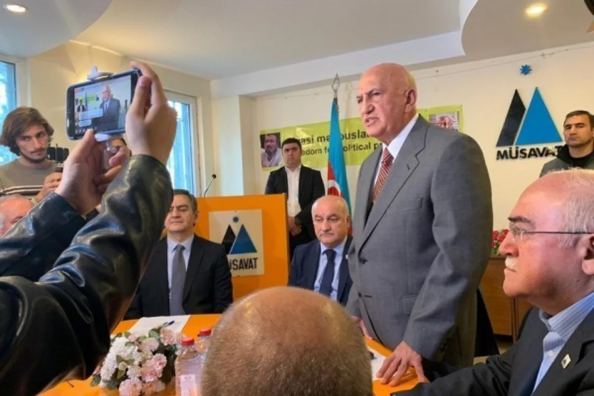 Müxalifət partiyasının sədri: “Əli İnsanova belə qucaq açılmasını görməzlikdən gələ bilmərik”
