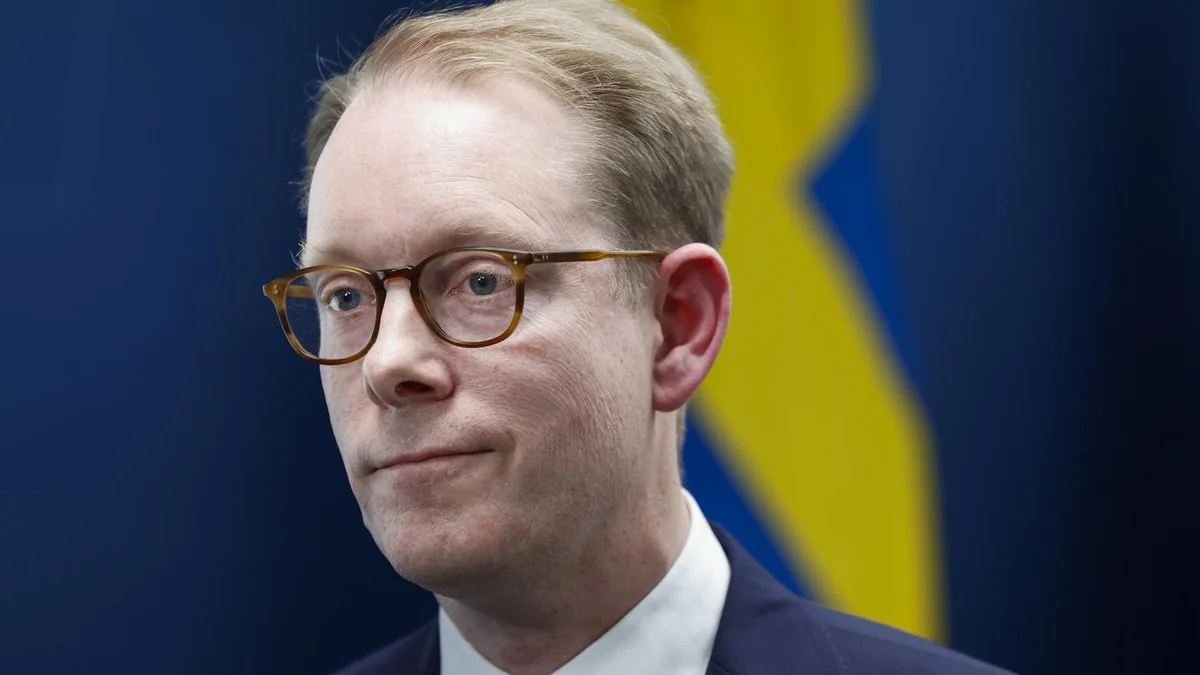 Sweden calls on EU to double its support to Ukraine