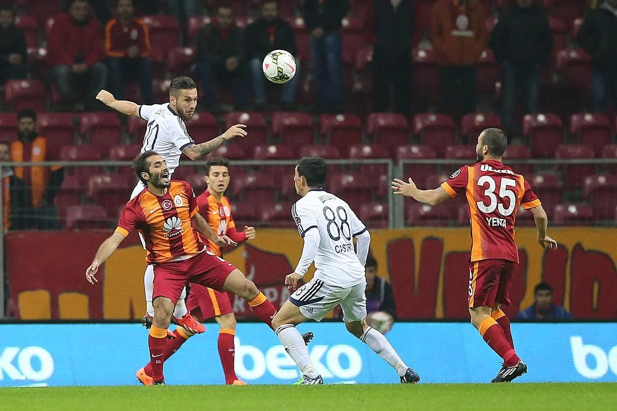 “Qalatasaray” liderliyə yüksəldi