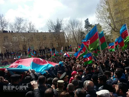 Azərbaycan ordusunun şəhid polkovniki və onun əsgəri Şəhidlər Xiyabanında dəfn edilib - FOTO - YENİLƏNİB