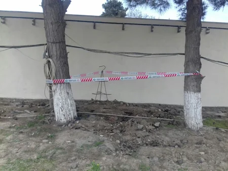 Bakıda metronun deposundan əl qumbarası tapılıb