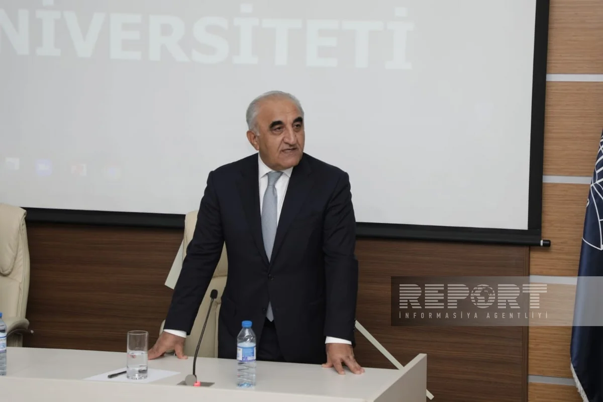Ədalət Muradov: UNEC-də 13 qeyri-ixtisas fənni distant şəkildə tədris olunur