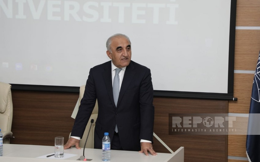 Ədalət Muradov: UNEC-də 13 qeyri-ixtisas fənni distant şəkildə tədris olunur