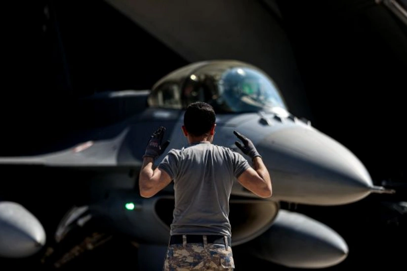 Rumıniyada ukraynalı pilotların “F-16”larda təliminə başlanılıb