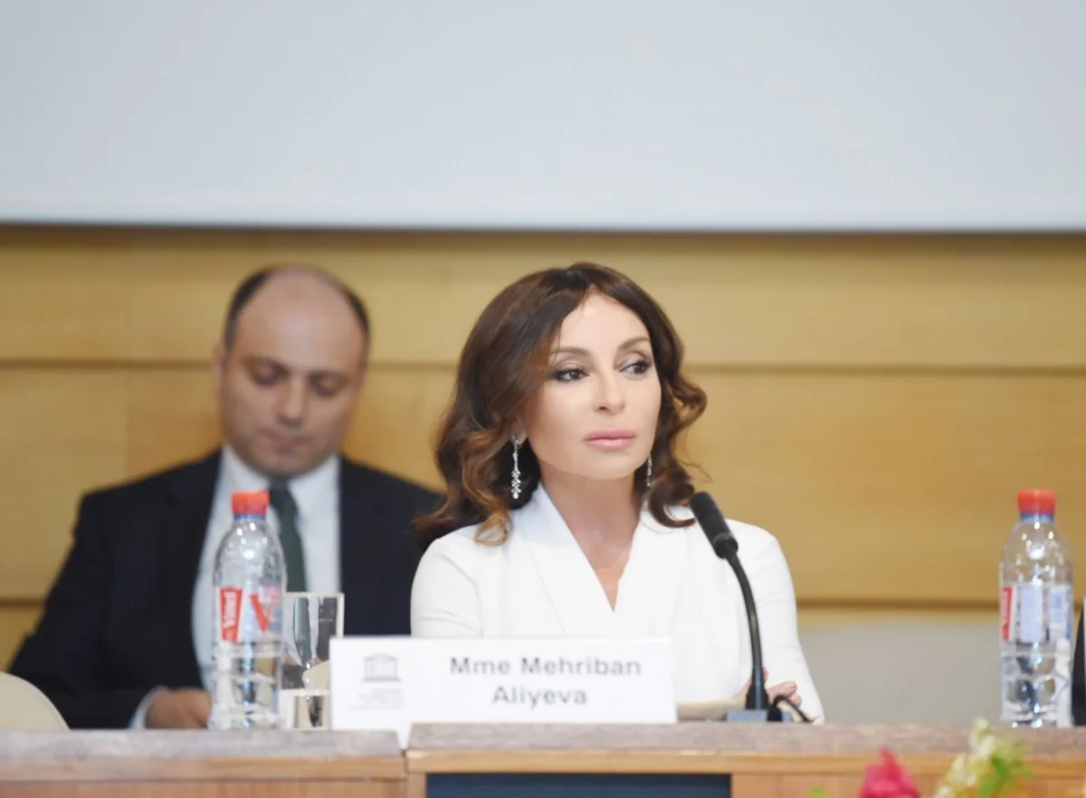Mehriban Əliyeva Parisdə Koişiro Matsuuranın 80 illiyi münasibətilə keçirilən konfransda iştirak edib - YENİLƏNİB