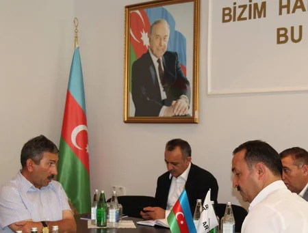 “Qalmaz” yeraltı qaz anbarı sahəsində texniki müşavirə keçirilib