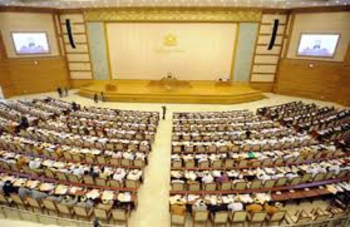 Myanma parlamenti yeni hökumətin tərkibini təsdiq edib