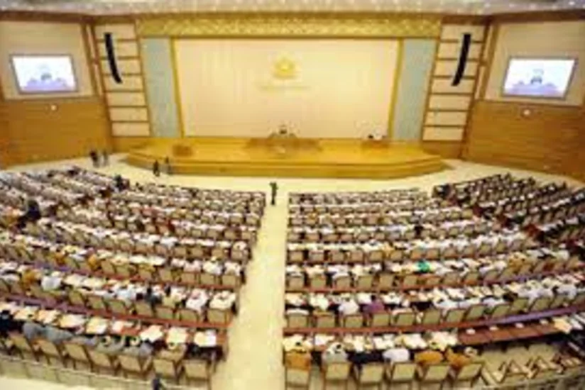 Myanma parlamenti yeni hökumətin tərkibini təsdiq edib