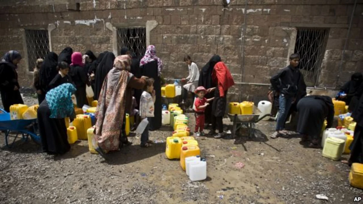 Yəmənə humanitar yardım bərpa olunub
