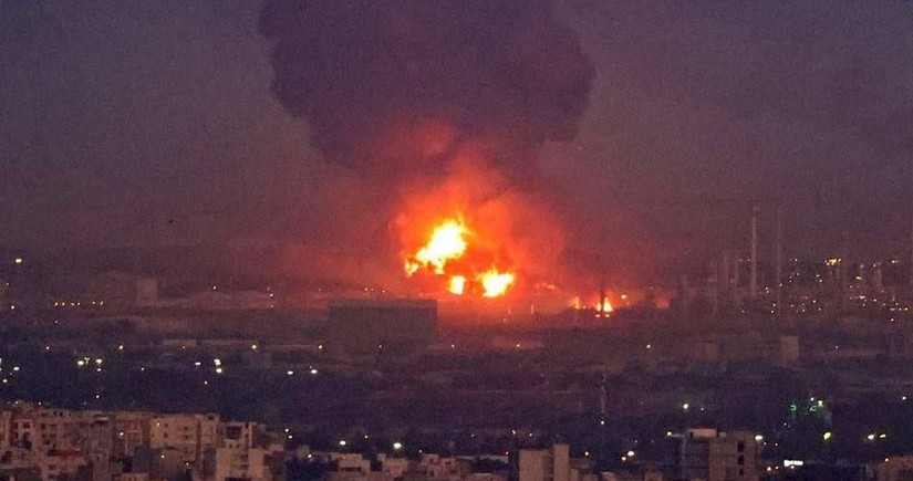 İranın cənubundakı neft emalı zavodunda yanğın baş verib