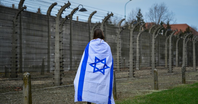 IDF delegation reportedly barred from entering Birkenau with Israeli flags