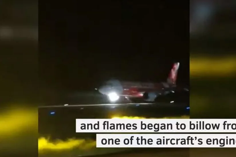 Самолет с горящим мотором совершил аварийную посадку на Мальдивах - ВИДЕО