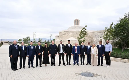 İlham Əliyev Ağdam şəhərində İmarət Kompleksinin bərpadan sonra açılışında iştirak edib - YENİLƏNİB