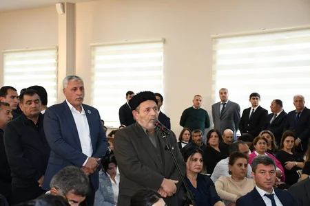 Eldar Əzizov Əmircan sakinlərinin problemlərinin həlli ilə bağlı tapşırıq verib