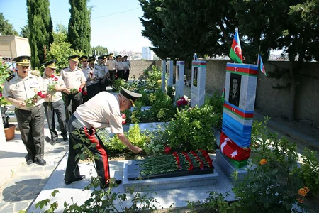Milli Qəhrəman Mübariz İbrahimovun məzarı ziyarət edilib