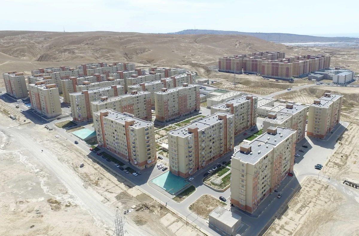 “Qobu Park-3” kompleksinə məcburi köçkünlərin köçürülməsinə başlanılır