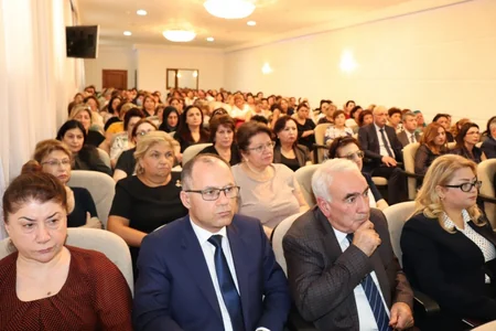 Nöqsanlara görə 1 baş həkim və 10 tibb işçisi işdən çıxarılıb