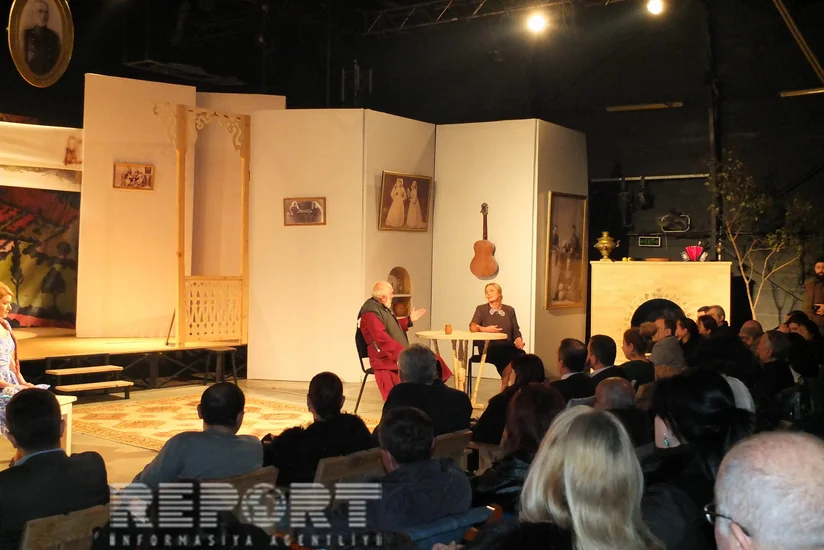 Tbilisidəki Heydər Əliyev adına Azərbaycan Dram Teatrı gürcü dramaturqunun əsərini səhnələşdirib - FOTO
