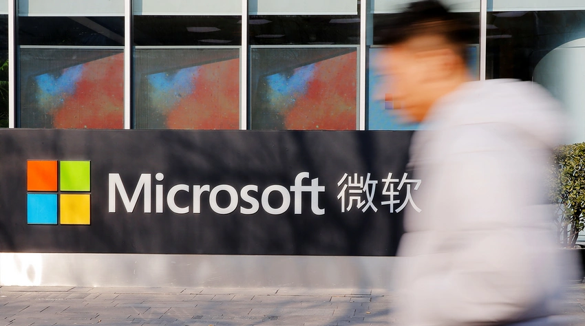 Demokrat senator “Microsoft”u kəskin tənqid edib